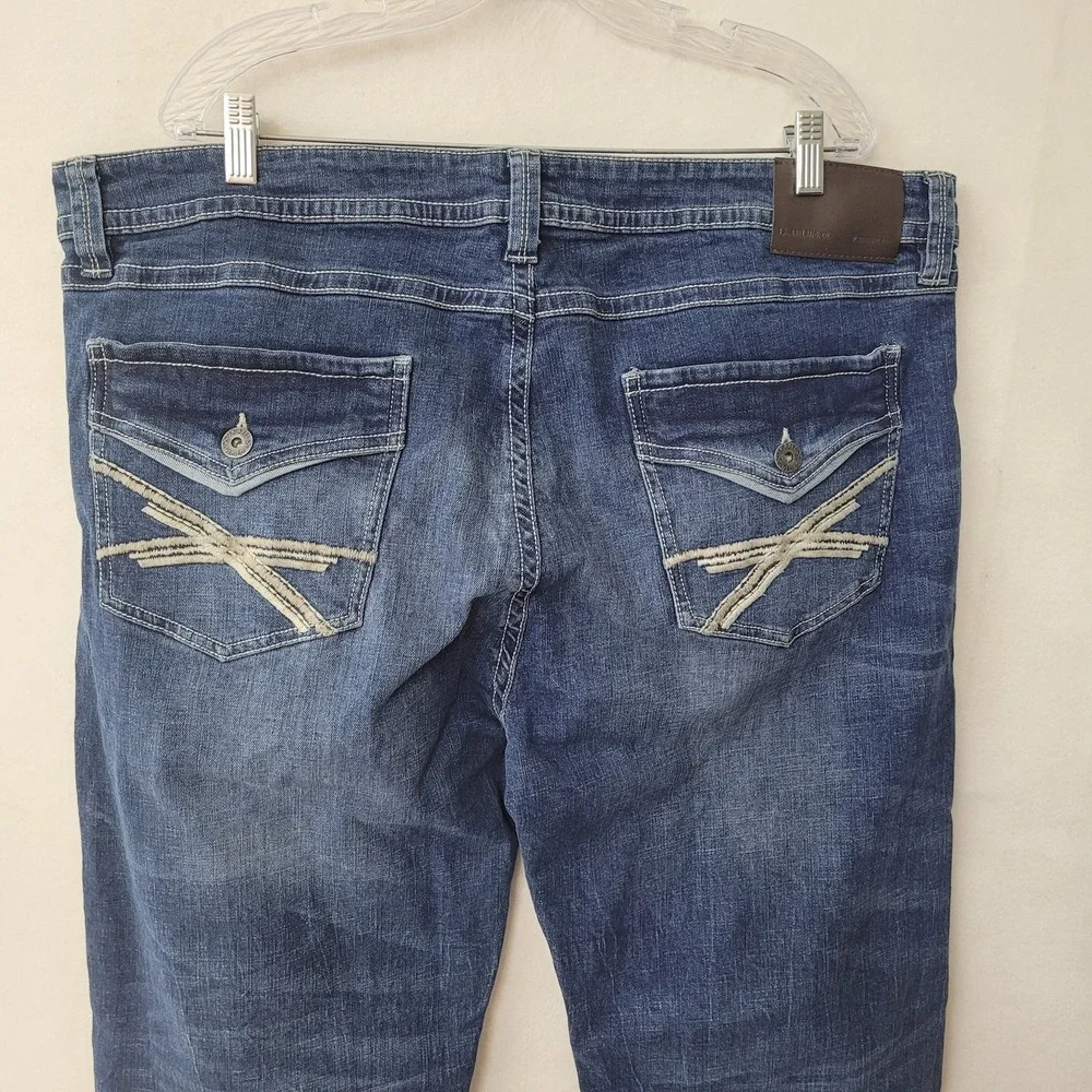 TK‎ Axel Mens Slim Bootcut Jeans 42x30 Eaton Wash Embroidered Pockets AXMB0056